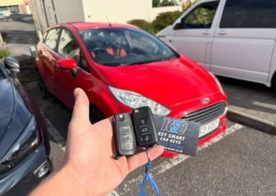 supplying key in bideford by keysmart car keys